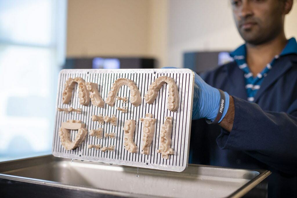 additive manufactured dental prosthetics